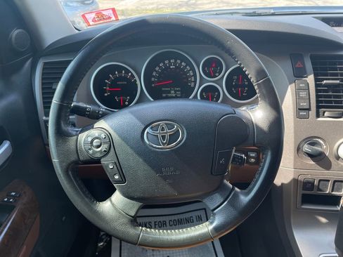 Used 2012 Toyota Tundra Limited w/ TRD Off-Road Pkg AWD/4WD image 21
