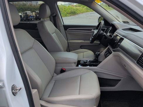 Used 2019 Volkswagen Atlas SEL R-Line AWD/4WD image 29