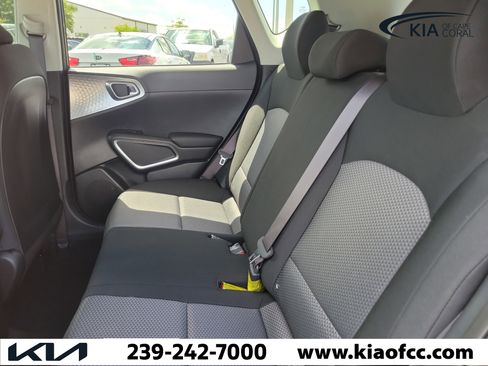 Certified 2024 Kia Soul LX FWD image 13