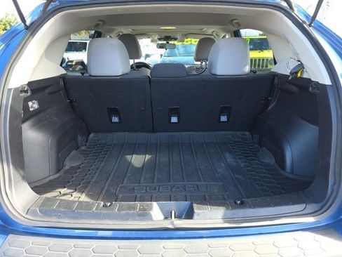 Used 2021 Subaru Crosstrek 2.0i Premium w/ Moonroof Package image 9