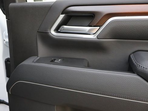 New 2026 GMC Sierra 3500 Denali w/ Denali Reserve Package image 13