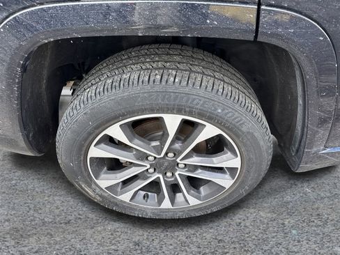 Used 2024 Jeep Grand Cherokee Overland w/ Trailer Tow Package image 9