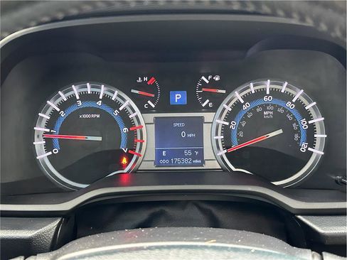 Used 2016 Toyota 4Runner Trail Premium image 18