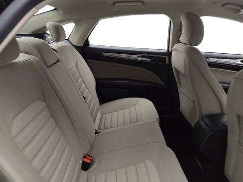 Used 2018 Ford Fusion S image 19