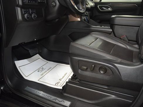 Used 2023 Chevrolet Tahoe High Country image 40