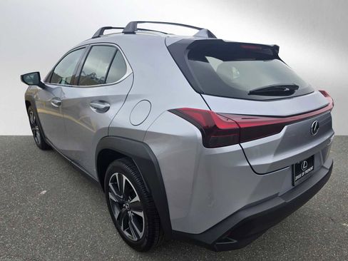 Certified 2025 Lexus UX 300h FWD w/ Accessory Package (Z2) image 5