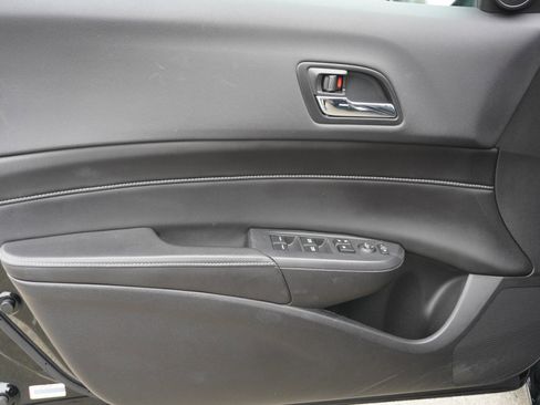 Used 2015 Acura ILX w/ Premium Package image 18