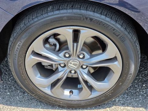 Used 2023 Honda Accord EX image 18