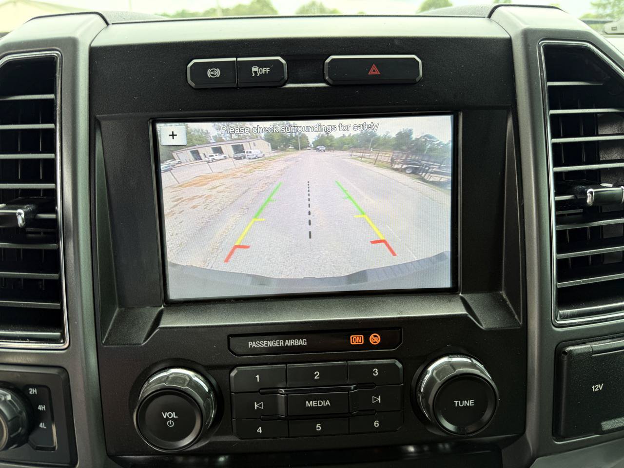 Used 2019 Ford F250 XLT w/ Snow Plow Prep Package AWD/4WD image 16