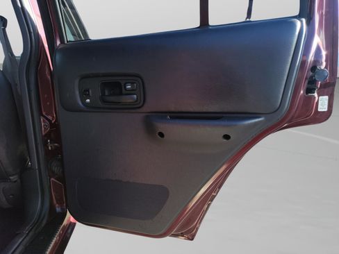 Used 2001 Jeep Cherokee Sport image 31