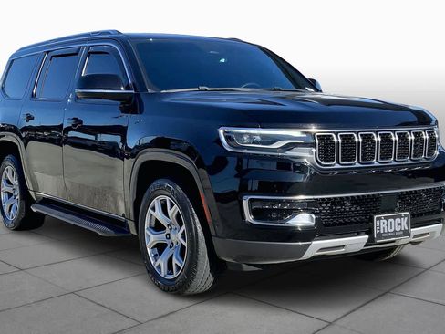 Used 2022 Jeep Wagoneer Series II image 2