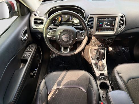 Used 2018 Jeep Compass Latitude w/ Popular Equipment Group image 16