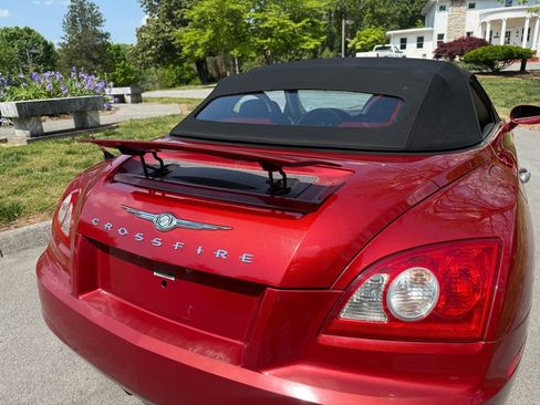 Used 2005 Chrysler Crossfire Limited RWD image 13
