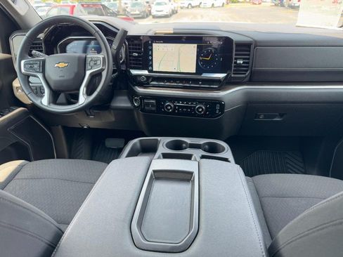 Used 2026 Chevrolet Silverado 1500 LT AWD/4WD image 11