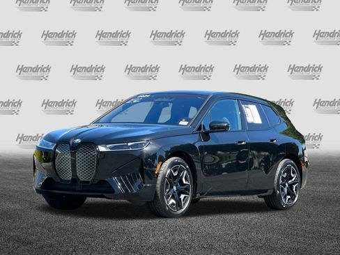 Used 2024 BMW iX xDrive50 w/ Sport Package AWD/4WD image 9