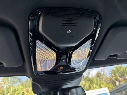 New 2026 BMW X5 xDrive40i w/ M Sport Package image 28