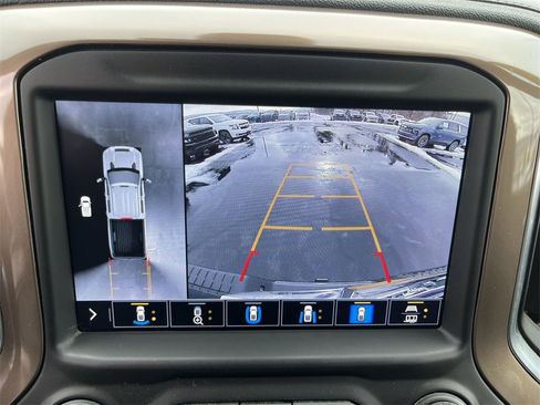 Certified 2022 Chevrolet Silverado 3500 High Country w/ Z71 Off-Road Package image 15