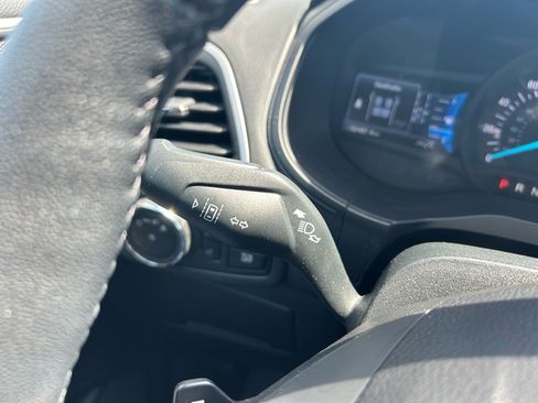 Used 2022 Ford Edge SEL w/ Convenience Package image 23