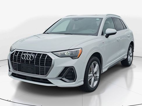 Used 2021 Audi Q3 2.0T Premium w/ Convenience Package AWD/4WD image 8