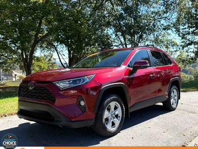 Used 2020 Toyota RAV4 XLE w/ Convenience Package