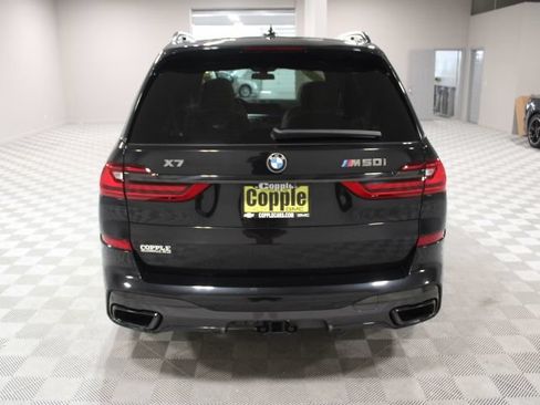 Used 2021 BMW X7 M50i w/ Dynamic Handling Package AWD/4WD image 10