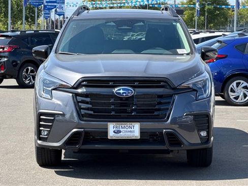 Used 2025 Subaru Ascent Bronze Edition image 6