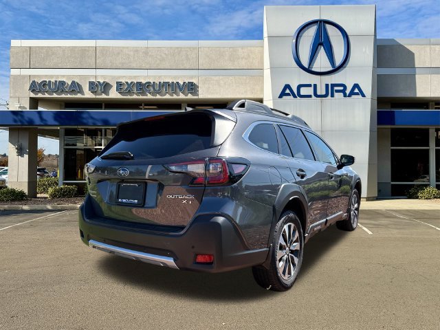 Used 2024 Subaru Outback Limited XT AWD/4WD image 2