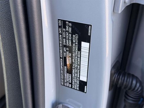 New 2026 Volvo XC40 B5 Ultra w/ Protection Package Premier image 25