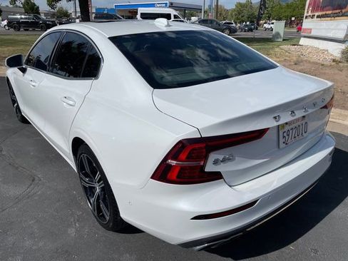 Used 2022 Volvo S60 T8 Inscription w/ Advanced Package image 31