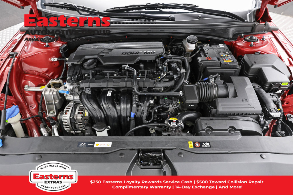 Used 2025 Hyundai Elantra SEL FWD image 8
