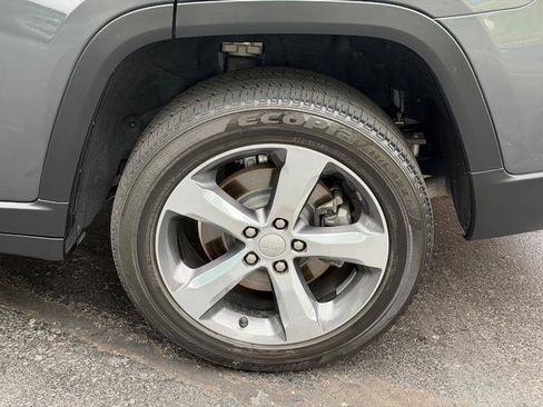 Used 2021 Jeep Grand Cherokee L Limited AWD/4WD image 7