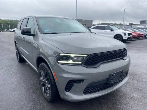 Used 2025 Dodge Durango GT AWD/4WD image 2