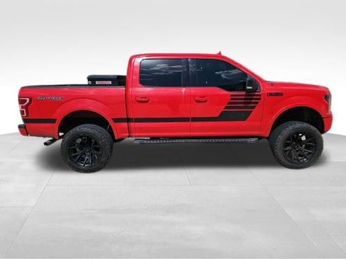 Used 2018 Ford F150 XLT w/ Equipment Group 302A Luxury image 8
