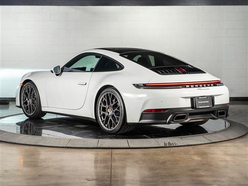 Certified 2025 Porsche 911 Carrera RWD image 3