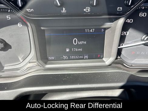 Used 2022 GMC Sierra 1500 Elevation w/ LPO, Elevation Black Package image 19