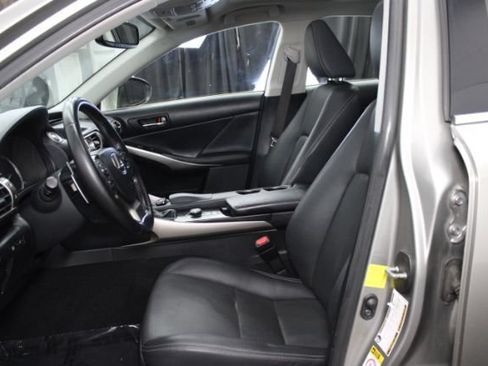 Used 2015 Lexus IS 250 w/ Navigation System Package RWD image 9