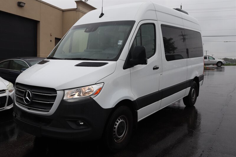 Used 2024 Mercedes-Benz Sprinter 2500 image 3