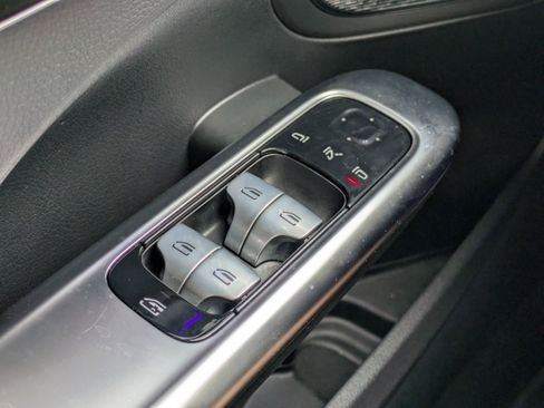 Certified 2025 Mercedes-Benz C 300 Sedan image 27