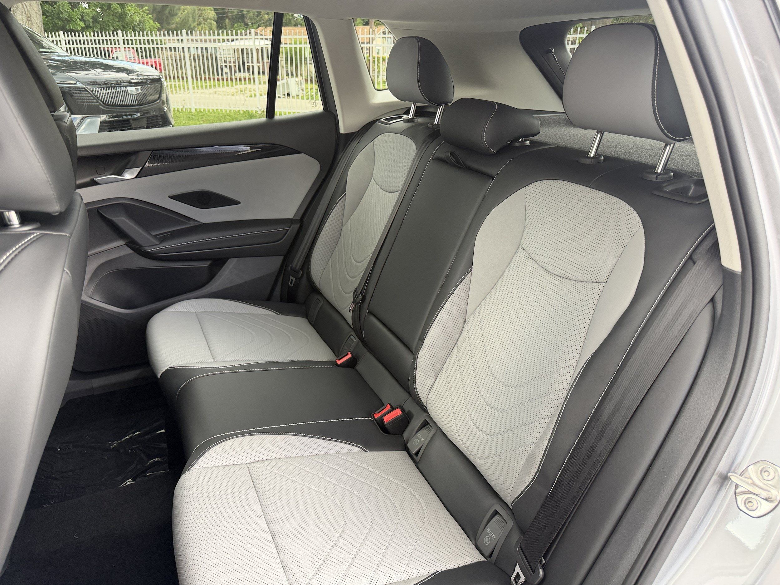New 2026 Volkswagen Tiguan SE AWD/4WD image 19
