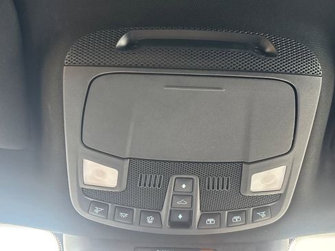 Used 2023 Ford Expedition Limited image 15