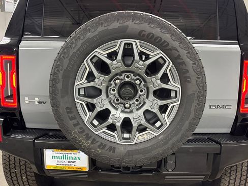 New 2026 GMC Hummer EV SUV image 20