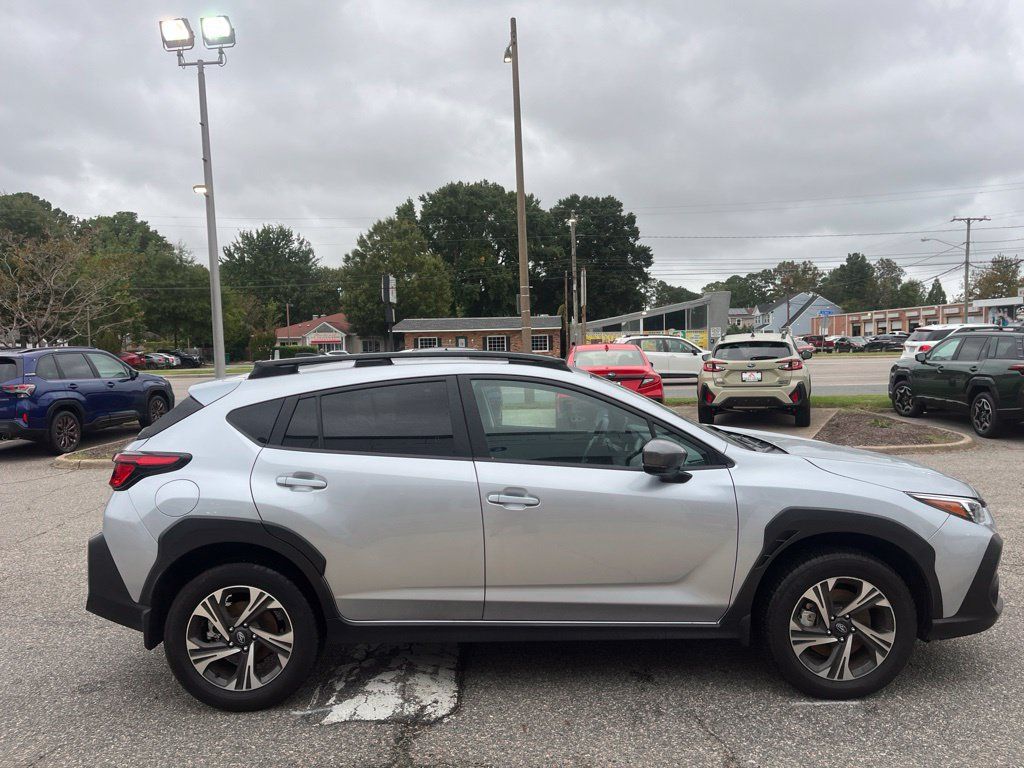 Used 2026 Subaru Crosstrek 2.5i Premium AWD/4WD image 3
