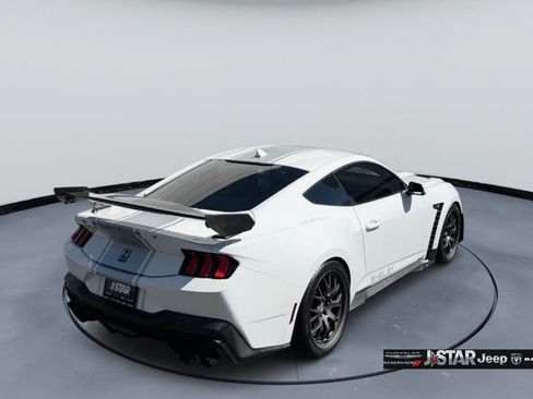Used 2024 Ford Mustang GT Premium w/ GT Performance Package RWD image 5