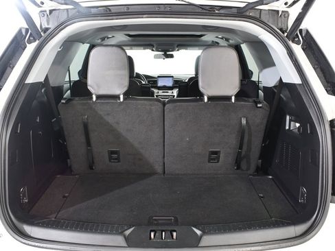 Used 2023 Ford Explorer XLT w/ Equipment Group 202A image 21