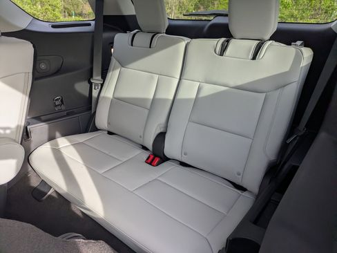 New 2026 Ford Explorer Platinum image 29