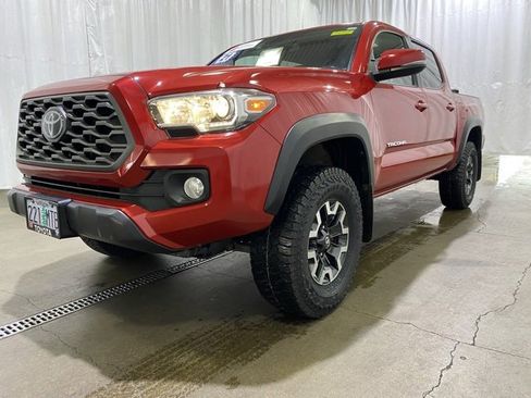 Certified 2021 Toyota Tacoma TRD Off-Road image 25