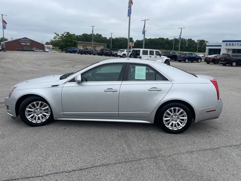 Used 2011 Cadillac CTS Luxury RWD image 5
