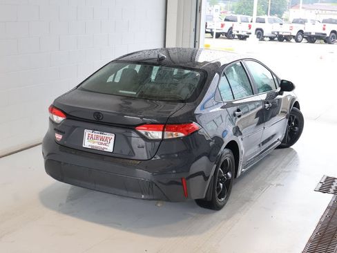 Used 2024 Toyota Corolla LE FWD image 37