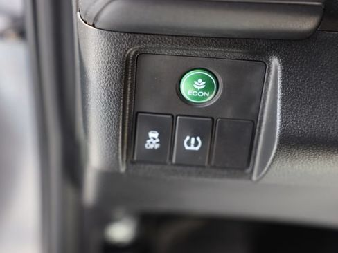 Used 2016 Honda HR-V EX image 16
