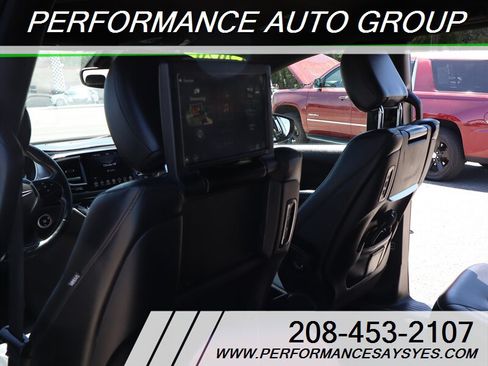 Used 2020 Chrysler Pacifica Touring-L Plus FWD image 13